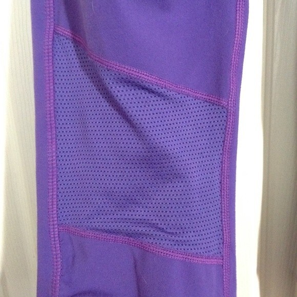 ATHLETA X-Small Relay Capri Legging Workout Athletic Purple Reflective Mesh - Picture 7 of 10